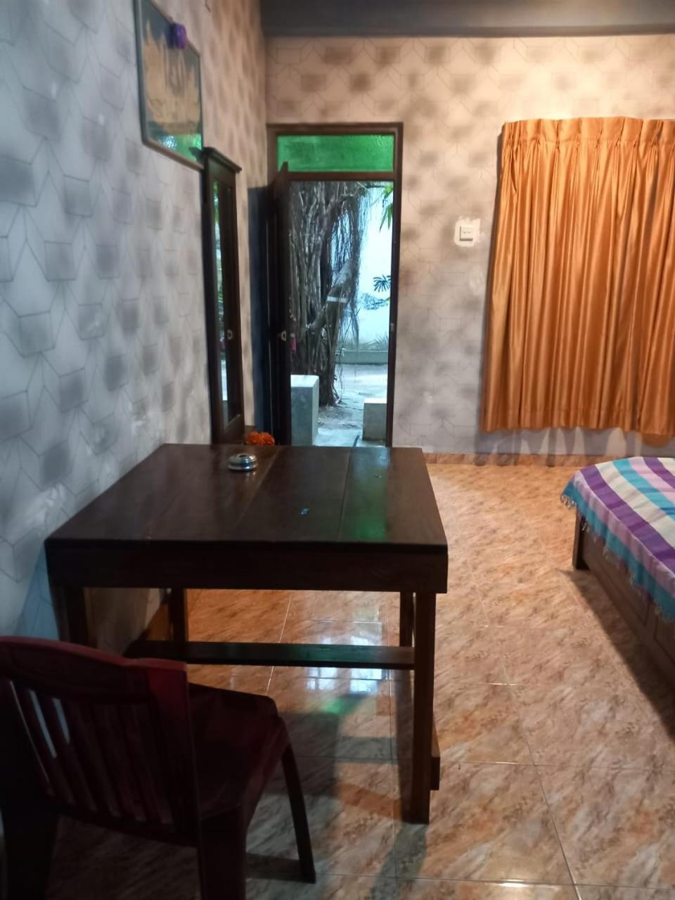 Suninn Hostel And Surf School Weligama Exterior foto